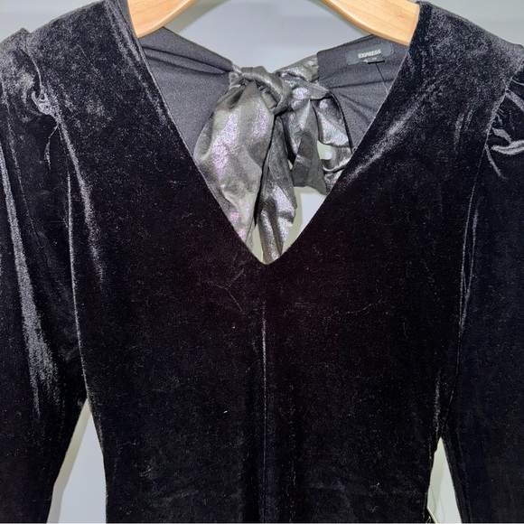 Express Black Velvet Open Back Silver Bow Mini Dress Size XS NWT! - Picture 3 of 8